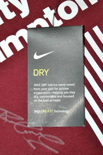 *NUEVO CON ETIQUETAS* CAMISETA DE FUTBOL LOCAL FIRMADA NORTHAMPTON INGLATERRA 2019/2020 M - Imagen 4 de 7