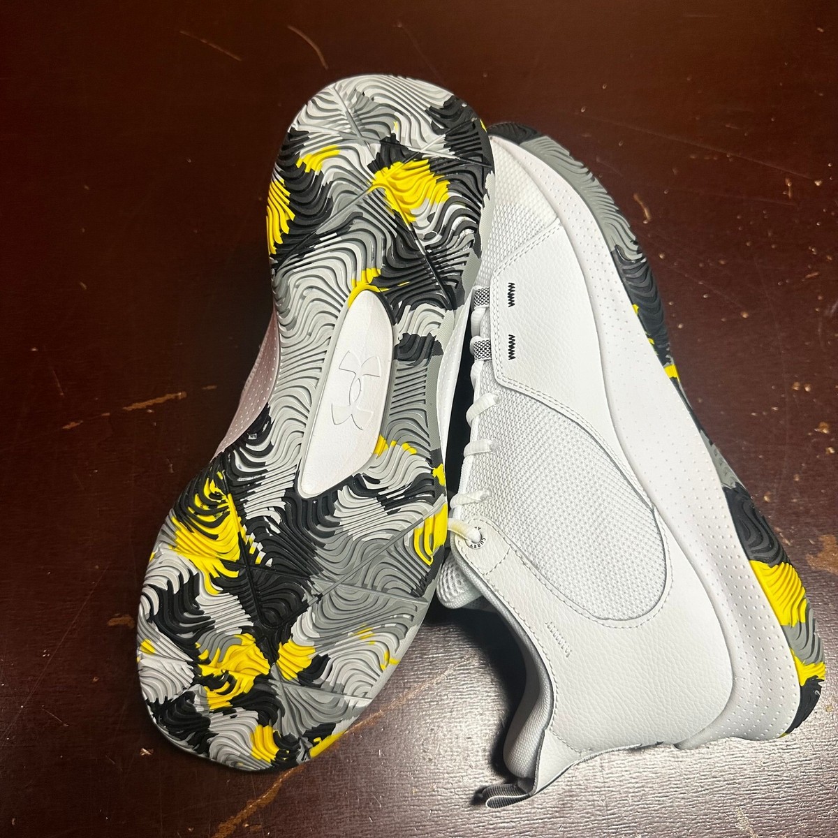 Under Armour Mens White 3Z5 Curry 3023087-105 Basketball Shoes Size US 11.5 Under Armour Mens White 3Z5 Curry 3023087-105 Basketball  main image 3