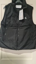 Brand New CALVIN KLEIN JEANS Badge Crinkle Nylon Vest Size Small