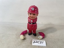 Antiguo juguete de celuloide vintage de los años 30 bombero oficial de policía Japón 32C31