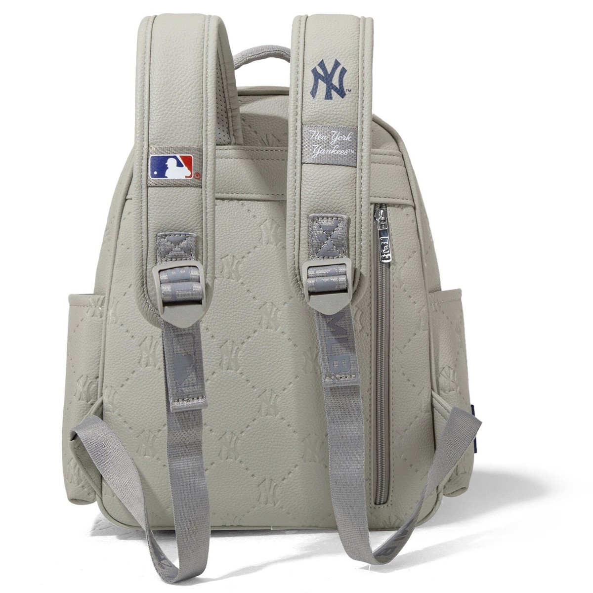 MLB New York Yankees Gray Fashion Backpack *NEW In Package  display picture 1