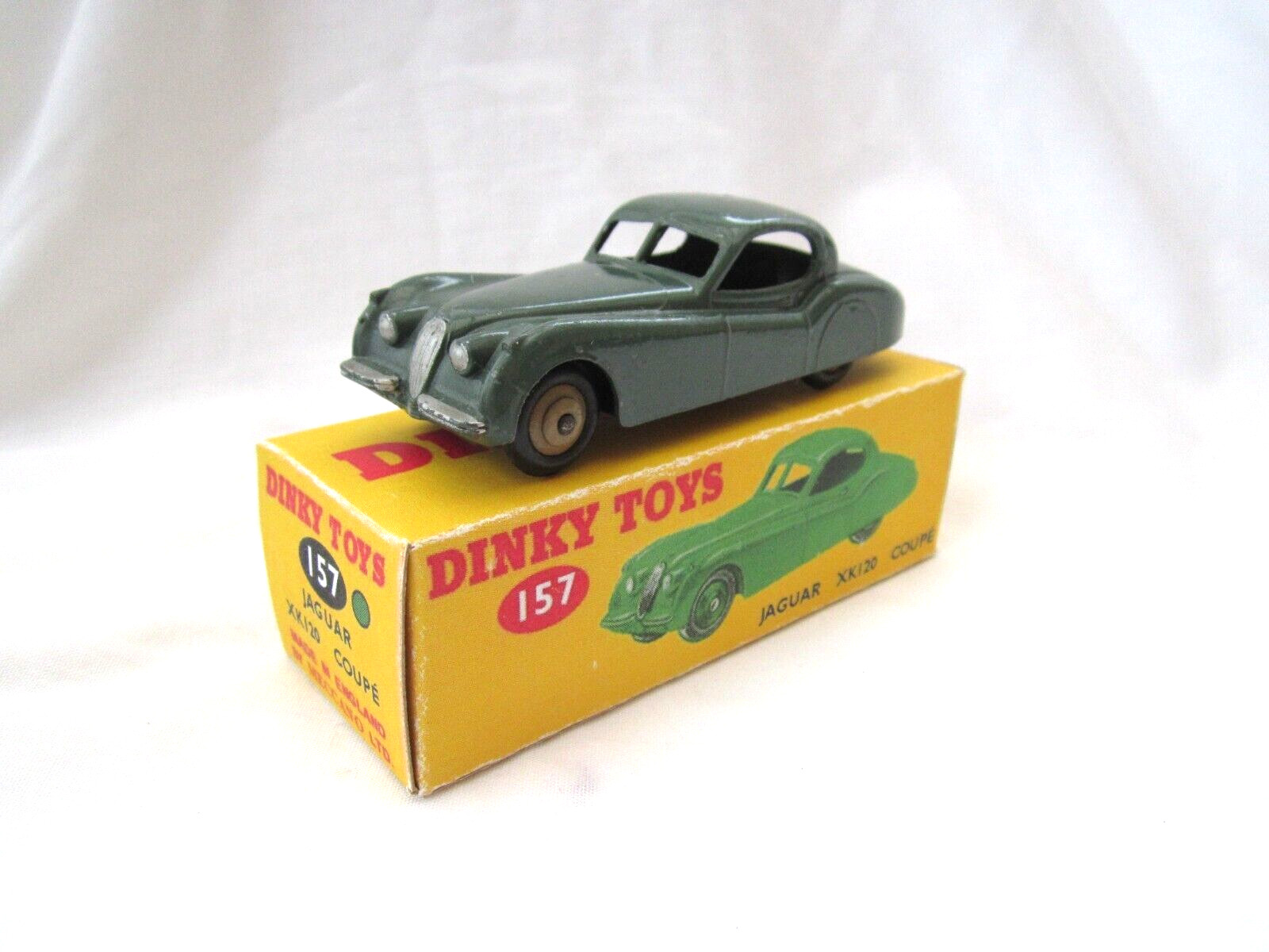 Dinky 157, Jaguar XK120 - Free Price Guide & Review