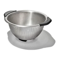 OXO 5 Qt Stainless Steel Colander: Dishwasher-Safe Strainer for Pasta & More