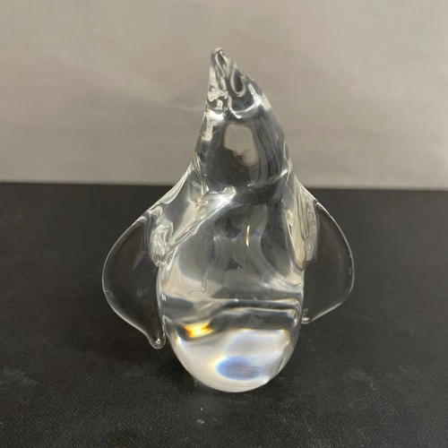 STEUBEN GLASS CRYSTAL PENGUIN FIGURINE / PAPERWEIGHT 3.5”TALL