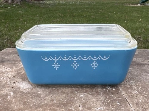 ✨ Storage Find ✨ VTG Pyrex Snowflake Garland Blue 502 Refrigerator Dish W Lid