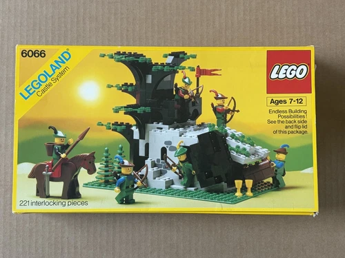Lego Castle Camouflaged Outpost 6066 - Not Complete Set (about 90%)