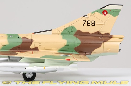 Hobby Master 1:72 Mirage IIICJ Shahak IDF/AF 117th (First Jet) Sqn #768 - Picture 6 of 8