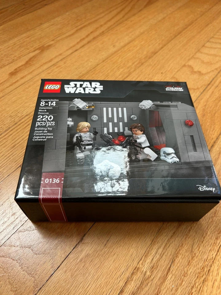 LEGO Star Wars Celebration 2017 Detention Block Rescue (#0136) Sealed New - Image 3 of 3