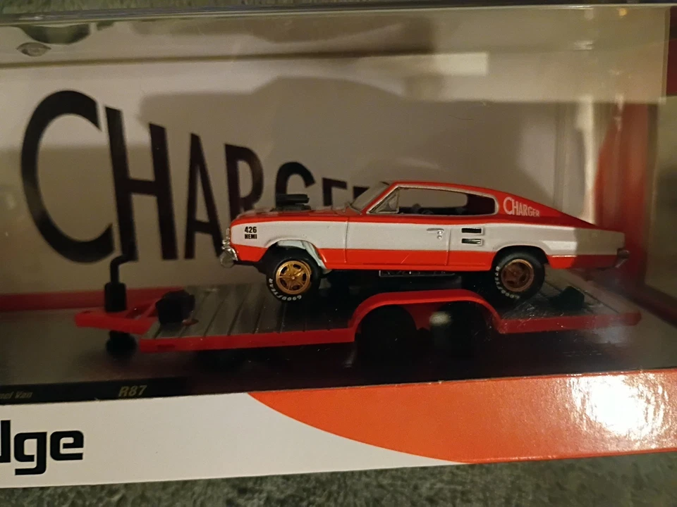 Dodge A100 1967 y Charger M2 Machines 1966 escala 1:64 camiones automáticos lanzamiento 87 Foto 3 de 4