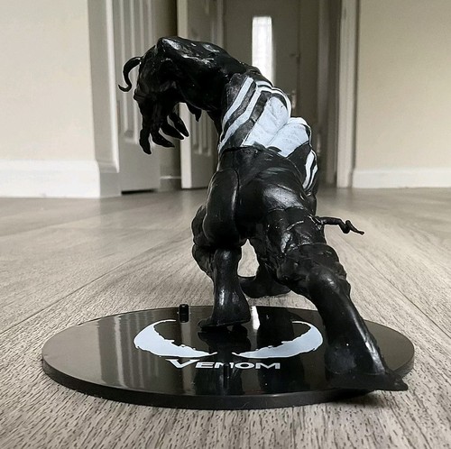 Black Venom Figure Marvel Spider Man 13 cm PVC Collectible Figure Toy Gift - Picture 4 of 7