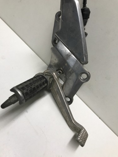 FUSSRASTENANLAGE RECHTS BREMSPEDAL KAWASAKI ZZR 600CC 1990/2000 - Bild 2 von 3