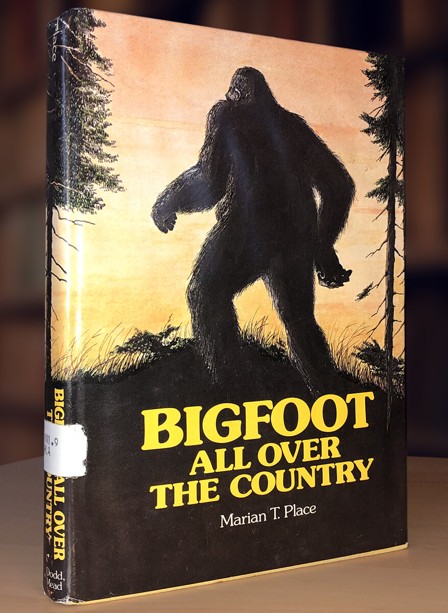 洋書 BIGFOOT ALL OVER THE COUNTRY by Place Bigfoot All over the Country by Marian T. Place NF/G+ 1978