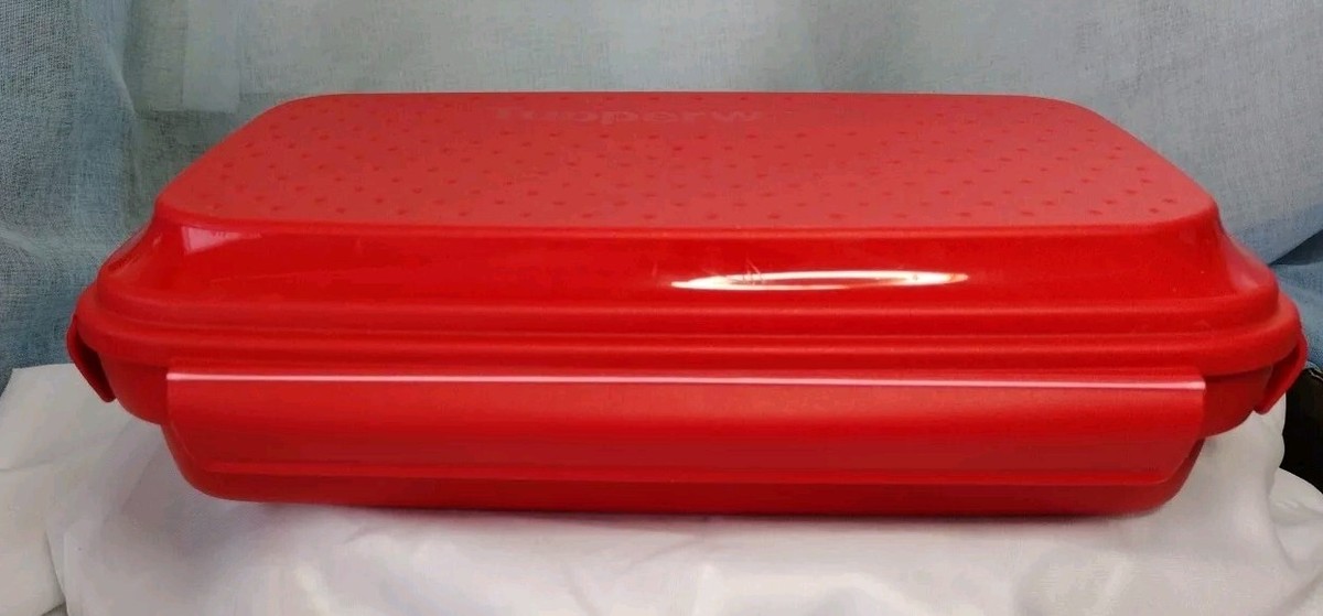 Vintage Tupperware Red Modular Mates, 7042A-2 Flip-n-Shake Breader