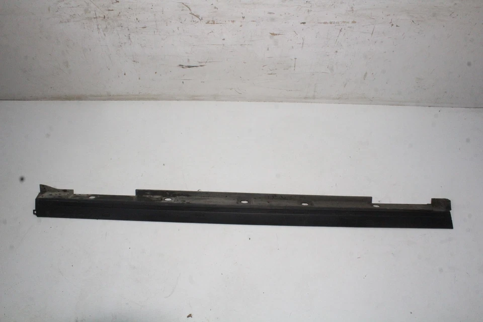 LEXUS Ux 250h Links Plastik Seite Rock Einstiegsleiste Überzug 75860-76030 2020 - Bild 1 von 4