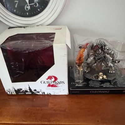Guild Wars 2 Collectors Edition PC Windows 2012 Rytlock Game Artwork Open Box
