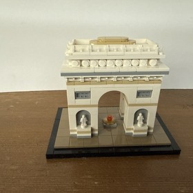 LEGO ARCHITECTURE: Arc de Triomphe (21036) With Original Box And Instructions