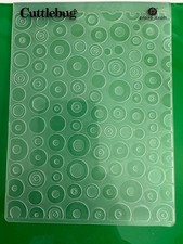 Cuttlebug Embossing Folder - Circles and Dots