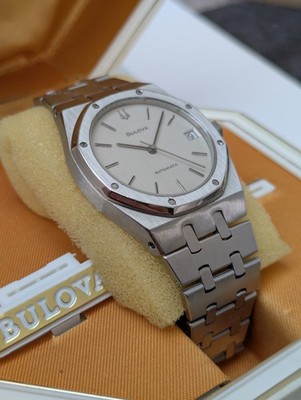Bulova Vintage Automatic Integrated Bracelet Steel Watch Ref 4420101 - 1970s