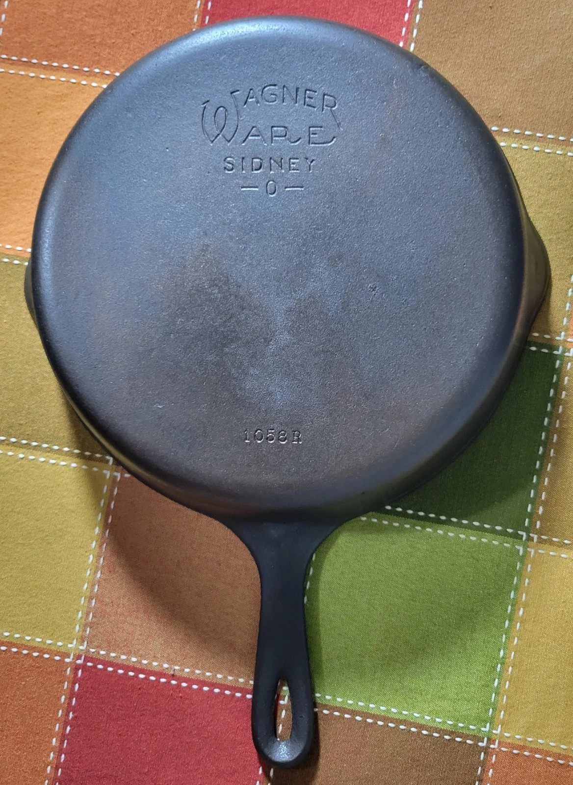 Wagner Sidney -O- No. 8 Cast Iron Skillet (Restored & Seasoned) FREE SHIPPING
Opens in a new window