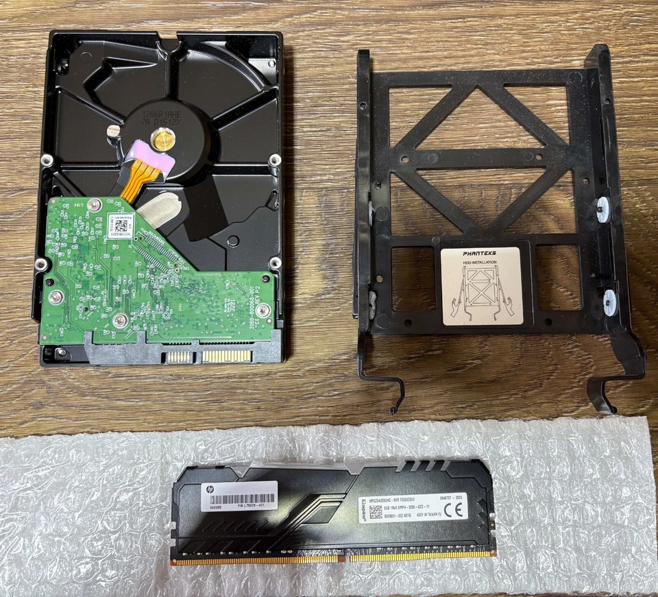 Western Digital 1TB SATA Hard Drive with 8GB DDR4 SDRAM - Image 2 of 4