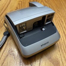 Polaroid One 600 Instant Film Flash Camera 100mm Focus not tested