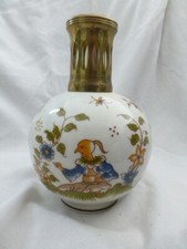 LAMPE BERGER EN PORCELAINE DE MOUSTIERS