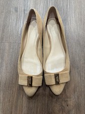 Kate Spade Nora Tan Suede Ballet Flats with Gold Engraved Bow Shoes Size 9.5