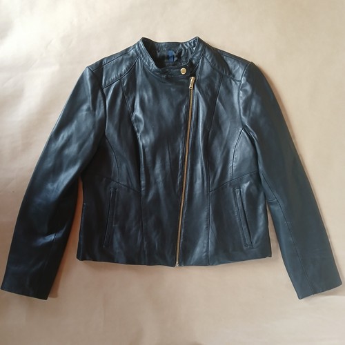 Cole Haan schwarze Lederjacke Damen L echtes Lammleder klassisch minimalistisch