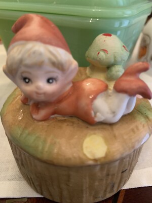Trinket Box with Lazy Elf - Gnome- Pixie & Mushroom Vintage 1970s HOMCO #5404