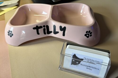 1 Green Left In Stick. Double Dog/Cat Feeding Bowl Personalised! - Picture 3 of 3