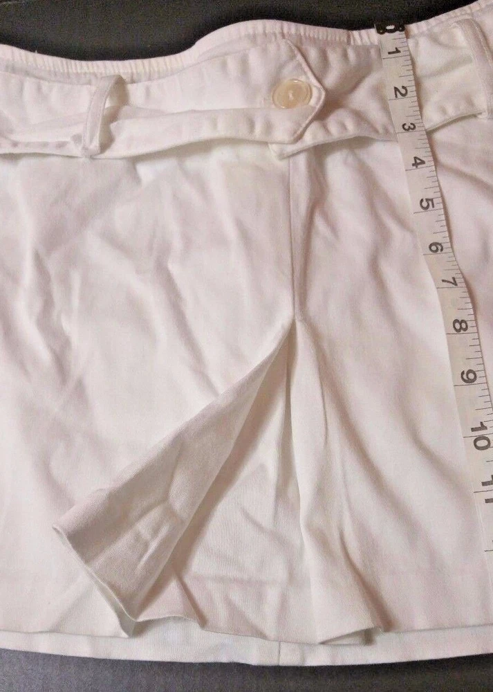 White Pleated Tennis Skirt with Belt and Back Zip Size 3 - Paper Doll