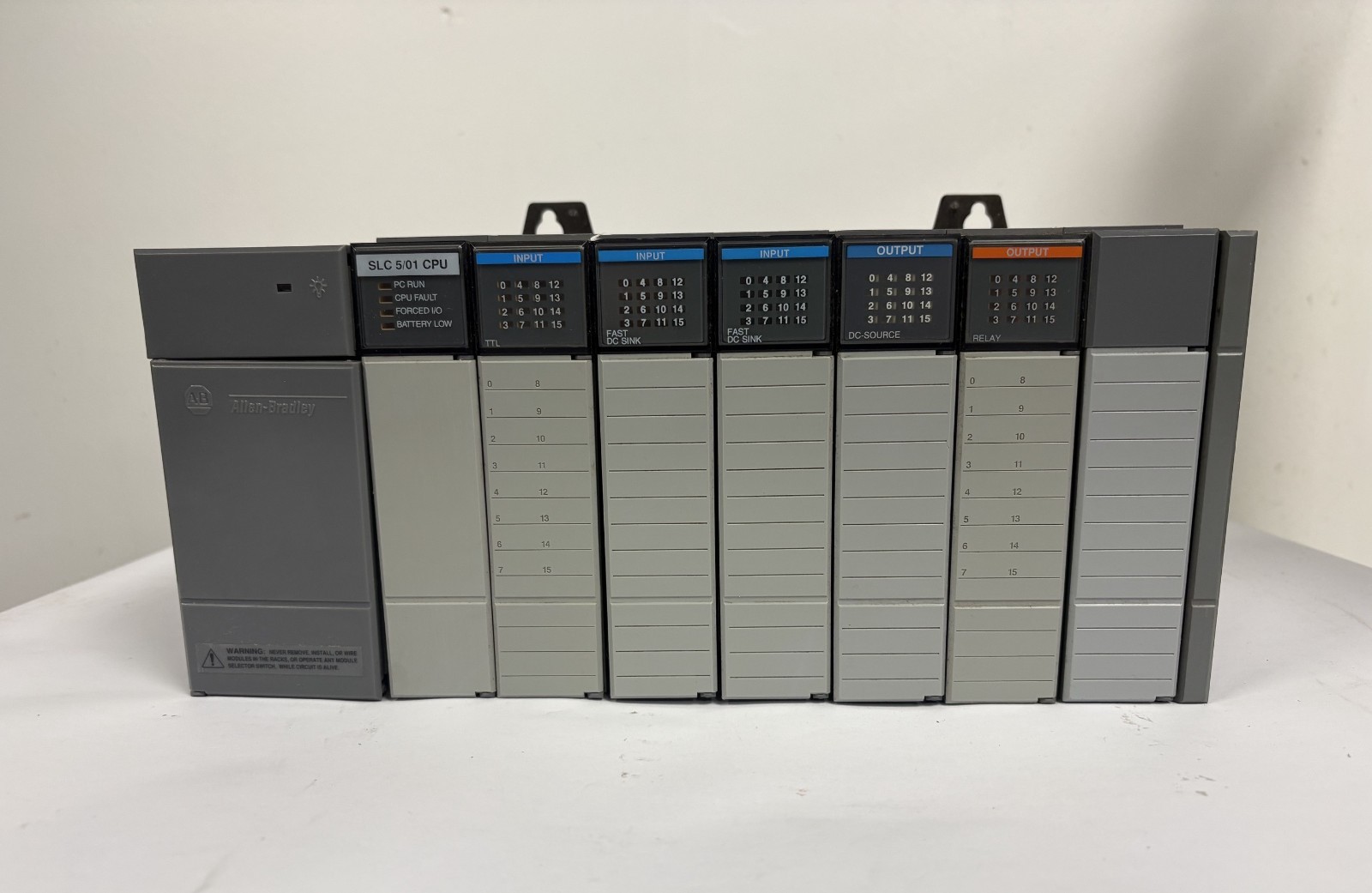 ALLEN BRADLEY SLC500 1746-A7 7-SLOT RACK 1746-P1 POWER SUPPLY WITH I/O MODULES