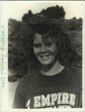 Press Photo Sue Agate in Portrait - sya20408