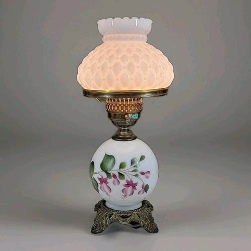 Vintage 17″ Quilted Milk Glass Lamp Hand‑Painted Pink Fuchsia Flowers GWTW Cabin