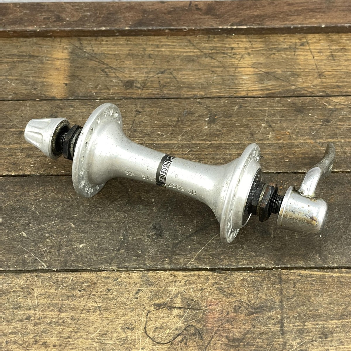 Vintage Shimano 600 Front Hub HB-6207 36h Quick Release Sealed