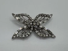 VINTAGE DERI STERLING RHINESTONE BUTTERFLY BROOCH PIN