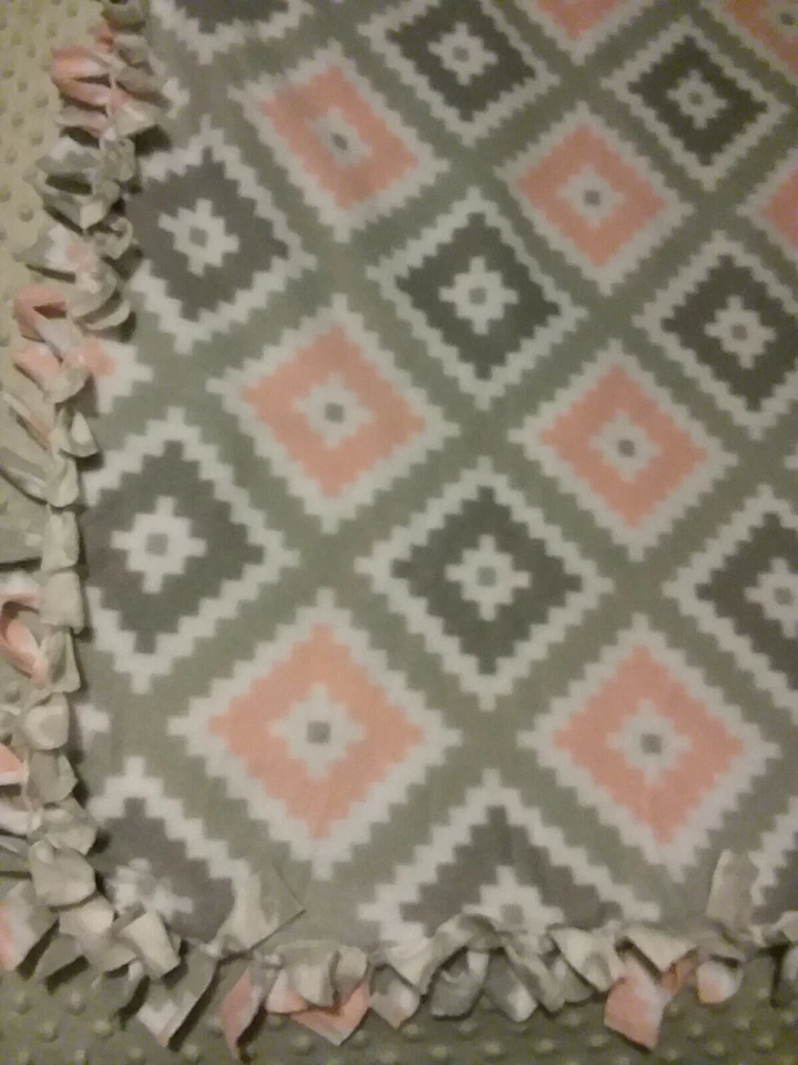 Aztec Fleece Handmade Soft Tie Blanket OVERSIZED BABY Throw App 50X60 pink gray - Image 3 of 4