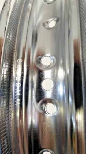 Llanta Jones cromada Triumph/BSA ancho completo 37-1230, 42-5810, 02-4249 WM2 19" X 40 - Imagen 6 de 7