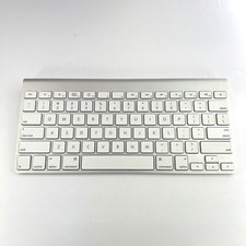 Apple A1314 Wireless Keyboard MC184LL/B - Silver Aluminum Bluetooth TESTED