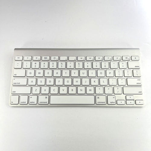Apple A1314 Wireless Keyboard MC184LL/B - Silver Aluminum Bluetooth TESTED