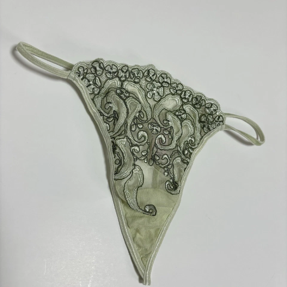 Calcinha fio dental Victoria’s Secret 2002 verde malha transparente bordada RARA - Imagem 3 de 4