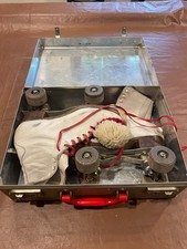 Vintage Chicago Roller Skate Co Skates White Leather Size 7 1/2 with Metal Case