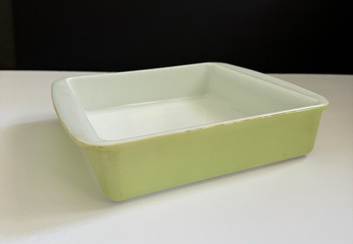 Vintage Lime Green Pyrex 222 Square Casserole Baking Dish 8”x 8” D-18 Ovenware - Image 1