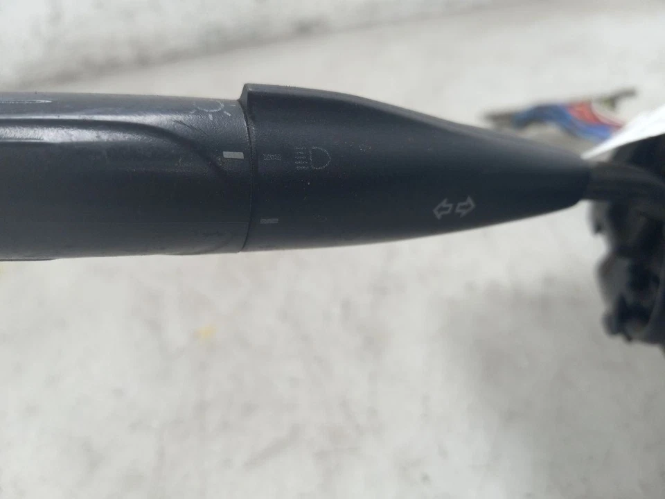 89-95 TOYOTA PICKUP INTERRUPTOR COLUMNA LIMPIAPARABRISAS INTERMITENTE RUEDA INCLINACIÓN Foto 2 de 4