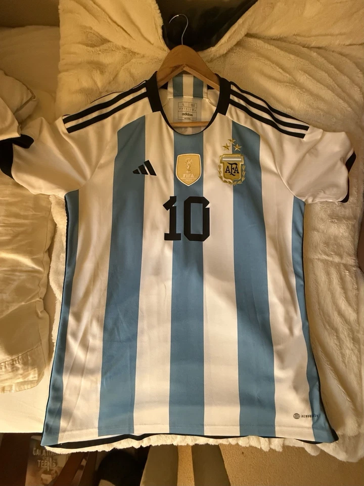 Camiseta Argentina 2022 local #10 Messi grande Adidas partido final mundial 3 estrellas Foto 2 de 4