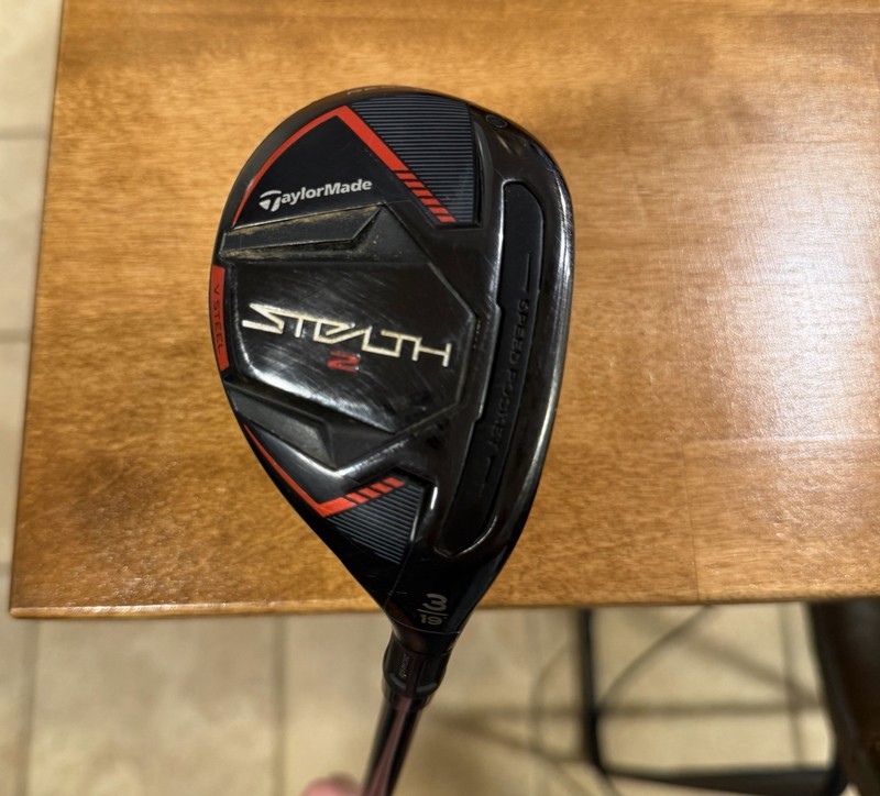 TaylorMade Stealth 2 3H Hybrid 19° Right-Handed Black/Red w/ Headcover