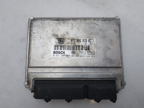 VW Passat B5 3B2 2.3 110kw 1999 Motor ECU Steuereinheit 071906018AC 0261206508