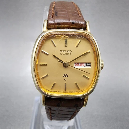VTG Seiko SQ Watch Women 21mm Gold Dial Gold Tone Rectangle 8523-5009 New Batt