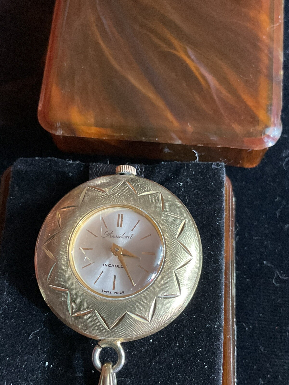 Picture 4 of 12
