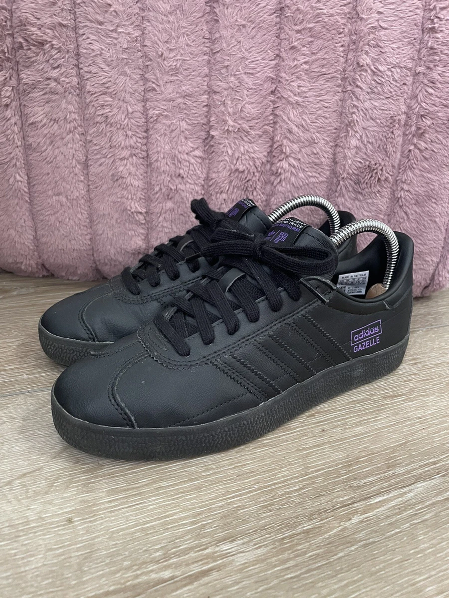Size 6 adidas gazelle hot sale